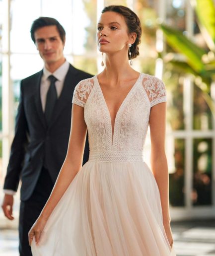 Rechazado vestir Pinchazo Vestidos de novia, nueva colección de Aire Barcelona | Aguilar Novias